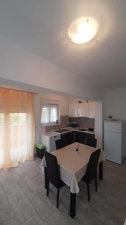 Mario Apartman Vir Kültér fotó