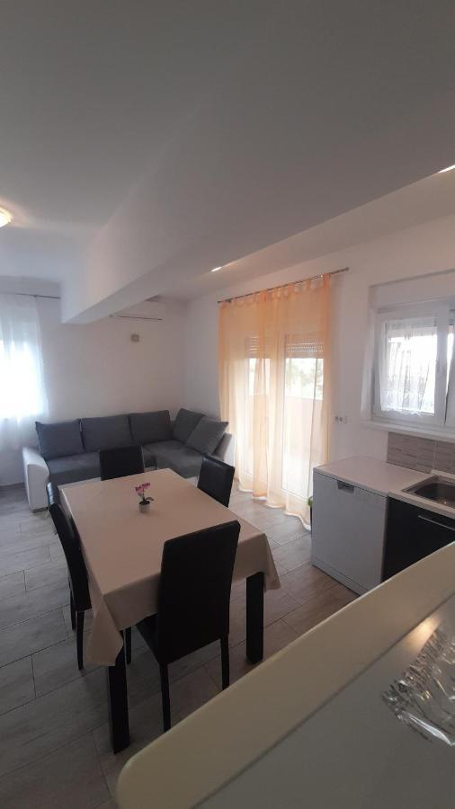Mario Apartman Vir Kültér fotó