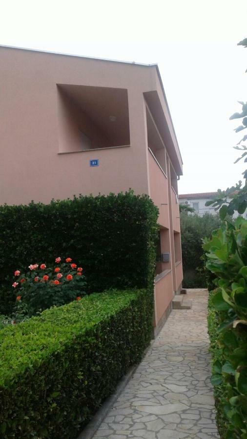 Mario Apartman Vir Kültér fotó